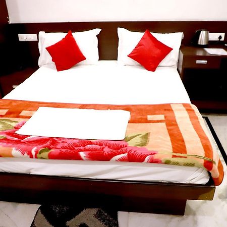 Hotel River View Khagaria Eksteriør bilde