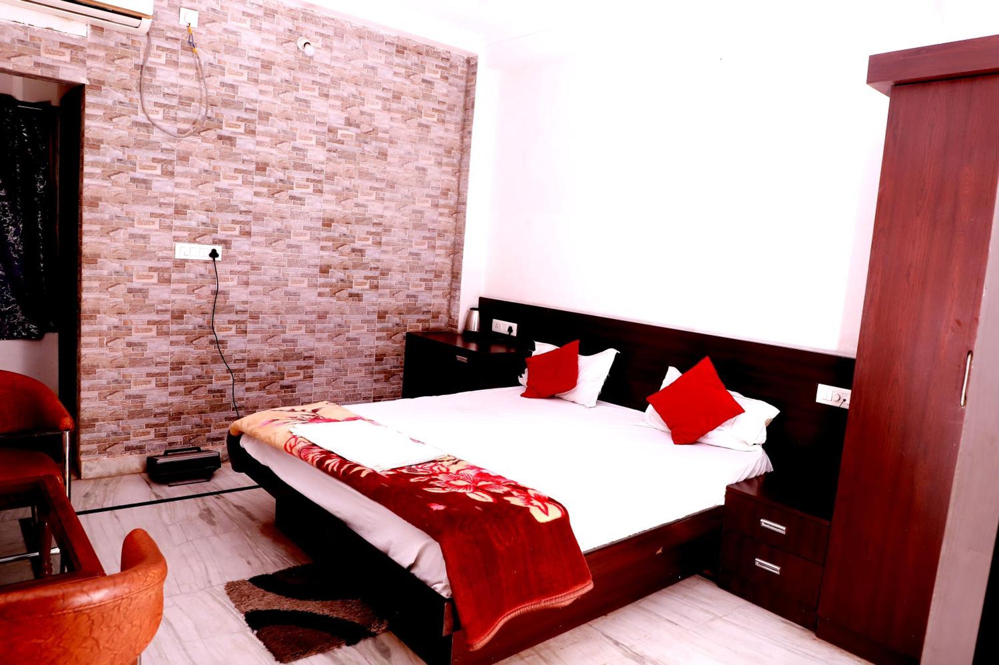 Hotel River View Khagaria Eksteriør bilde