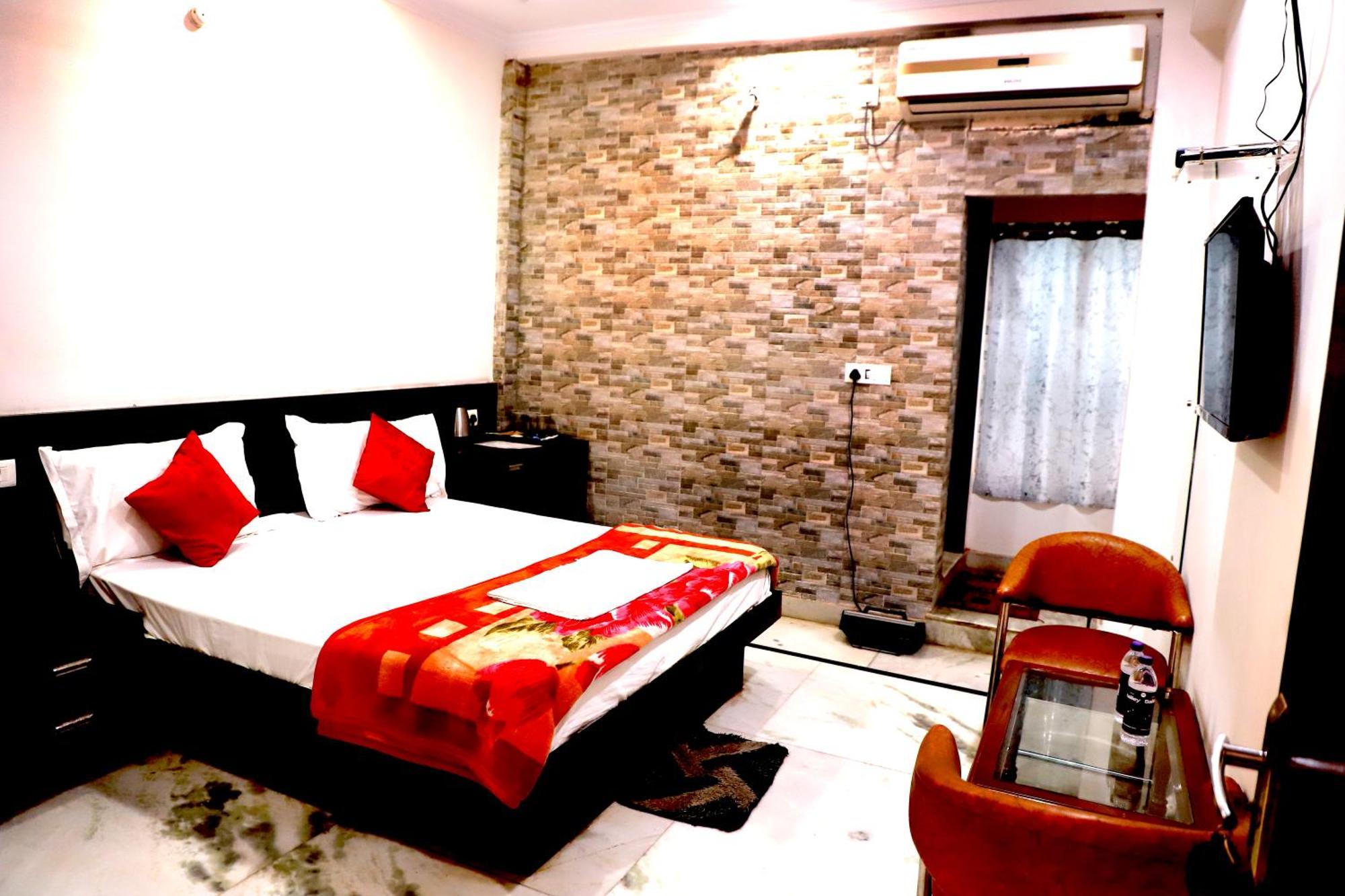 Hotel River View Khagaria Eksteriør bilde
